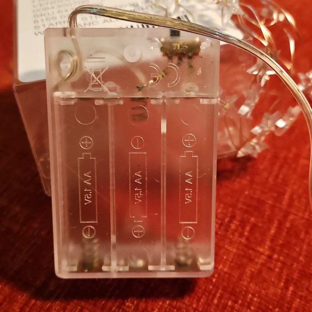 Free People Starry String Lights Mini White 7' Copper Wire With 3 Batteries NWT - Picture 9 of 16